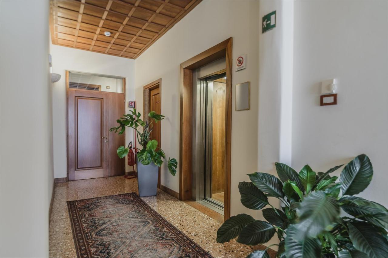 Le Camere Di Palazzo Bortolan Тревизо Экстерьер фото